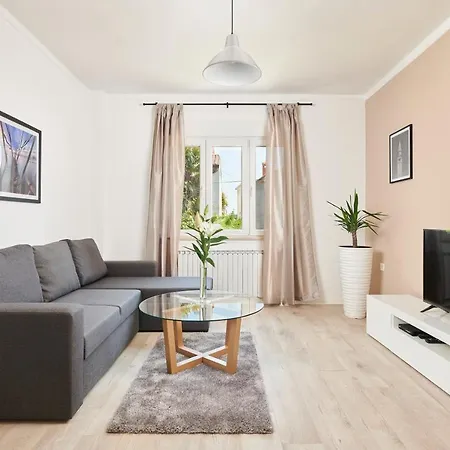 Belvedere アパート